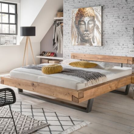 massief houten bed oostende.jpg