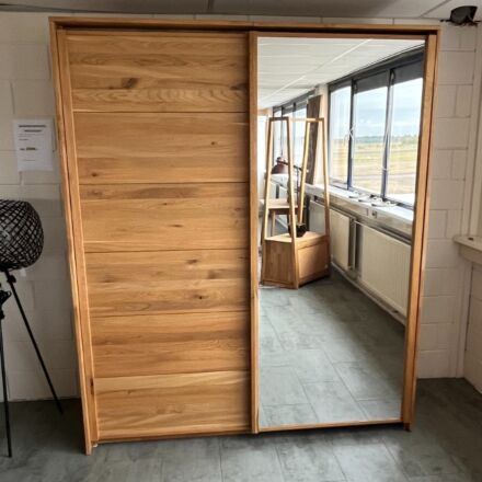 _Showroommodel  Woodside Schuifdeurkast met Spiegel - Wild Eiken.jpg